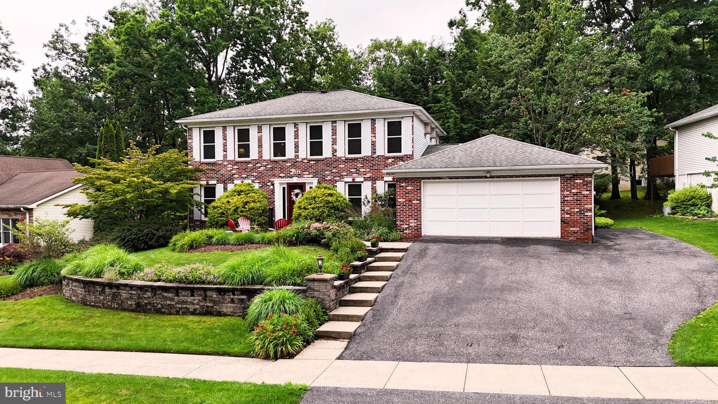 654 Stoneledge Road, State College