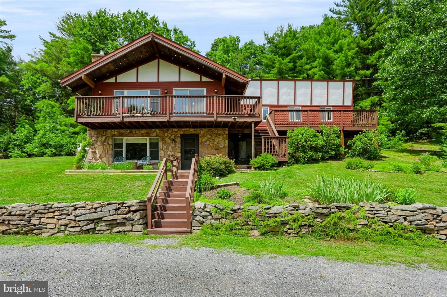 413 Summer Mountain Road, Spring Mills