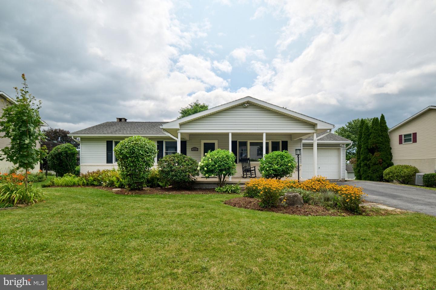 121 Julian Drive