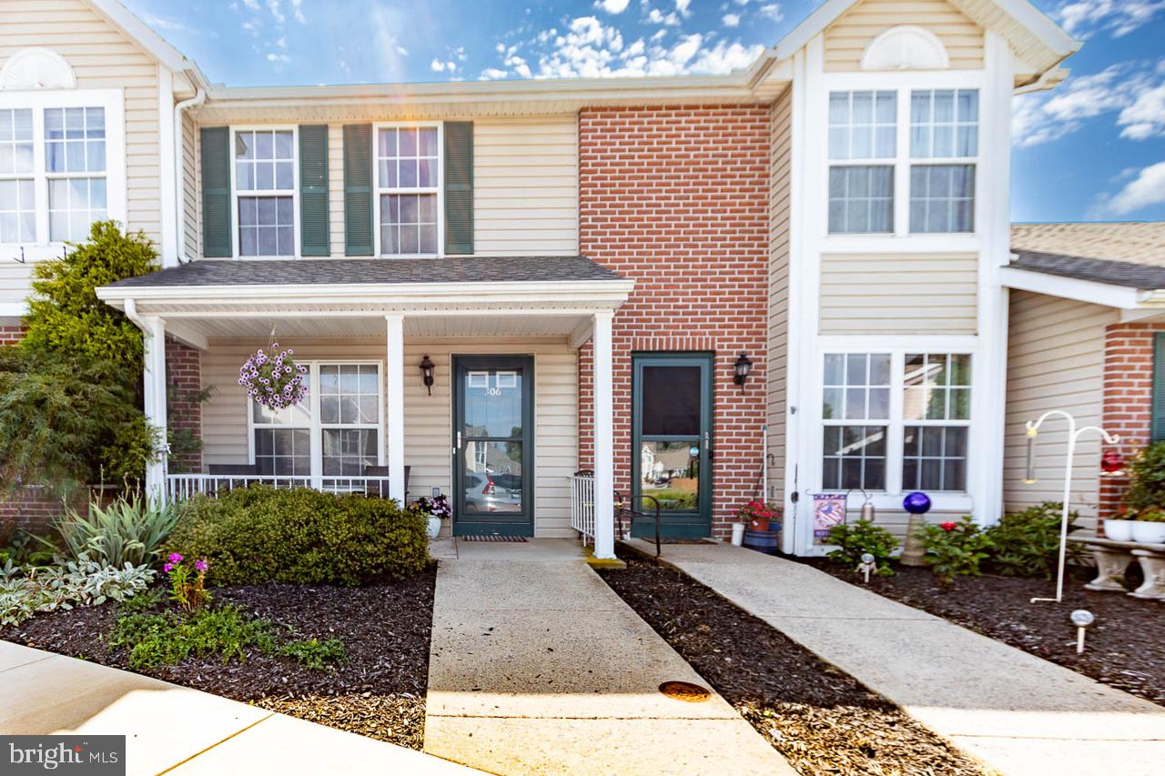 306 Fieldstone Lane
