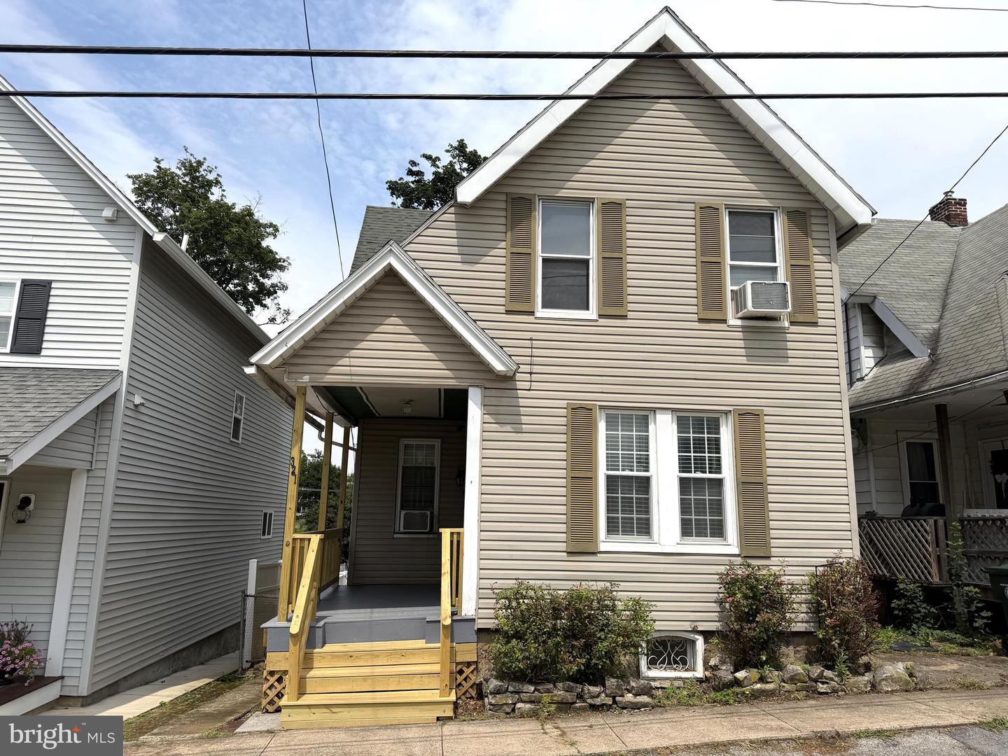 321 E Lamb Street