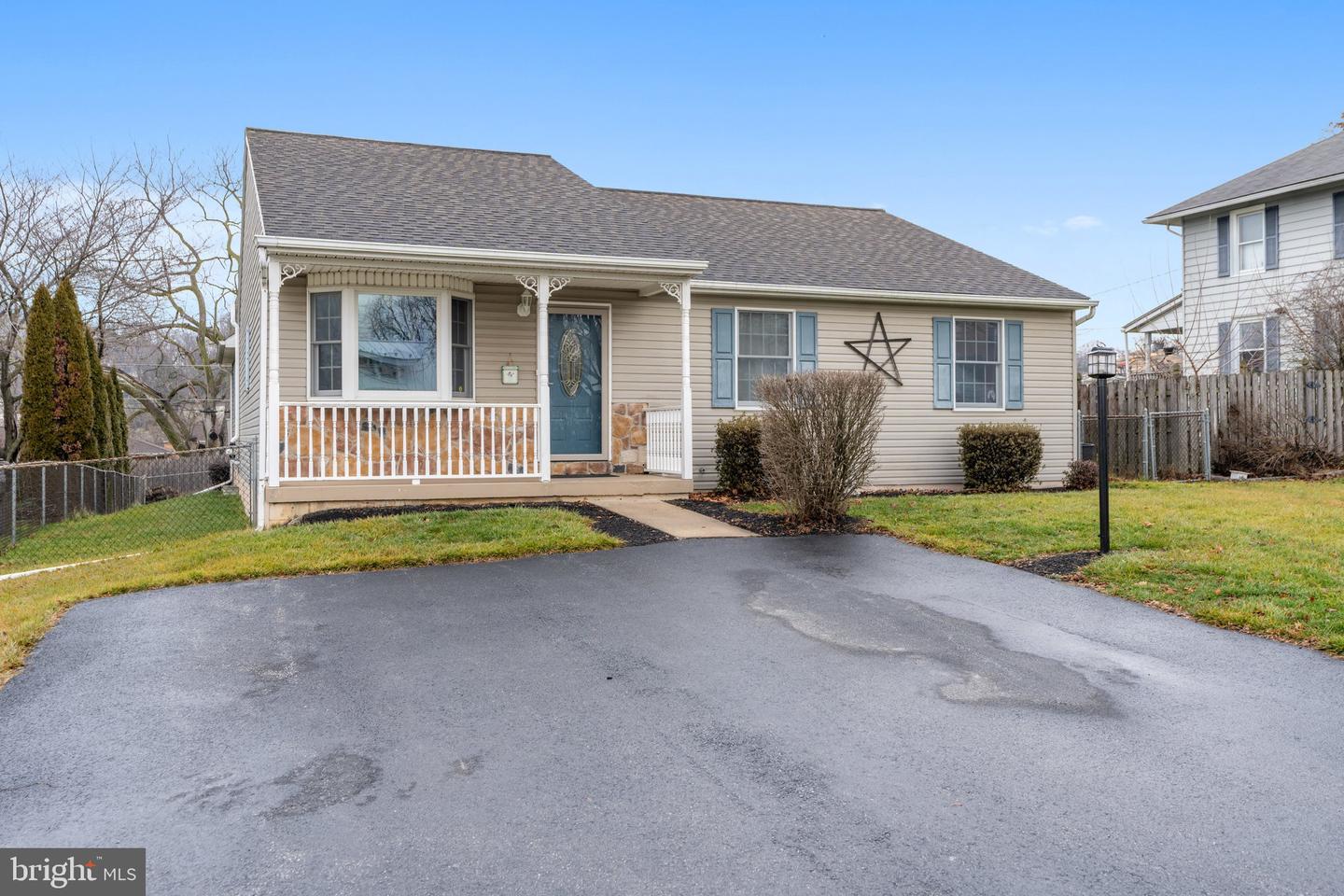 807 W 2nd Avenue, Parkesburg