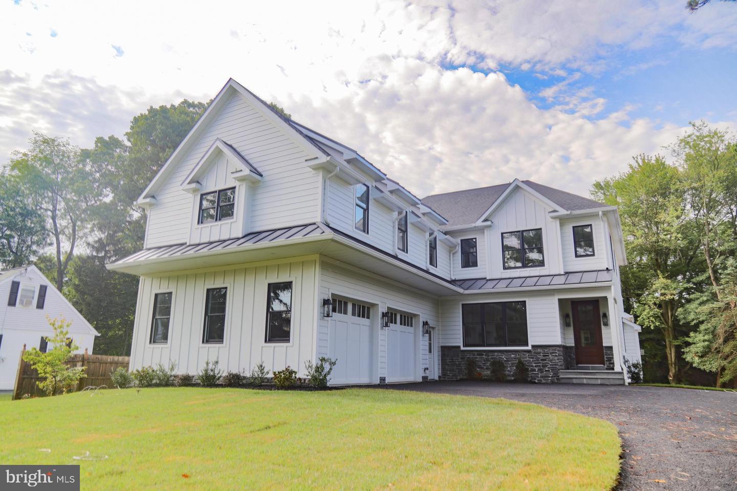 544 Red Fox Lane, Wayne