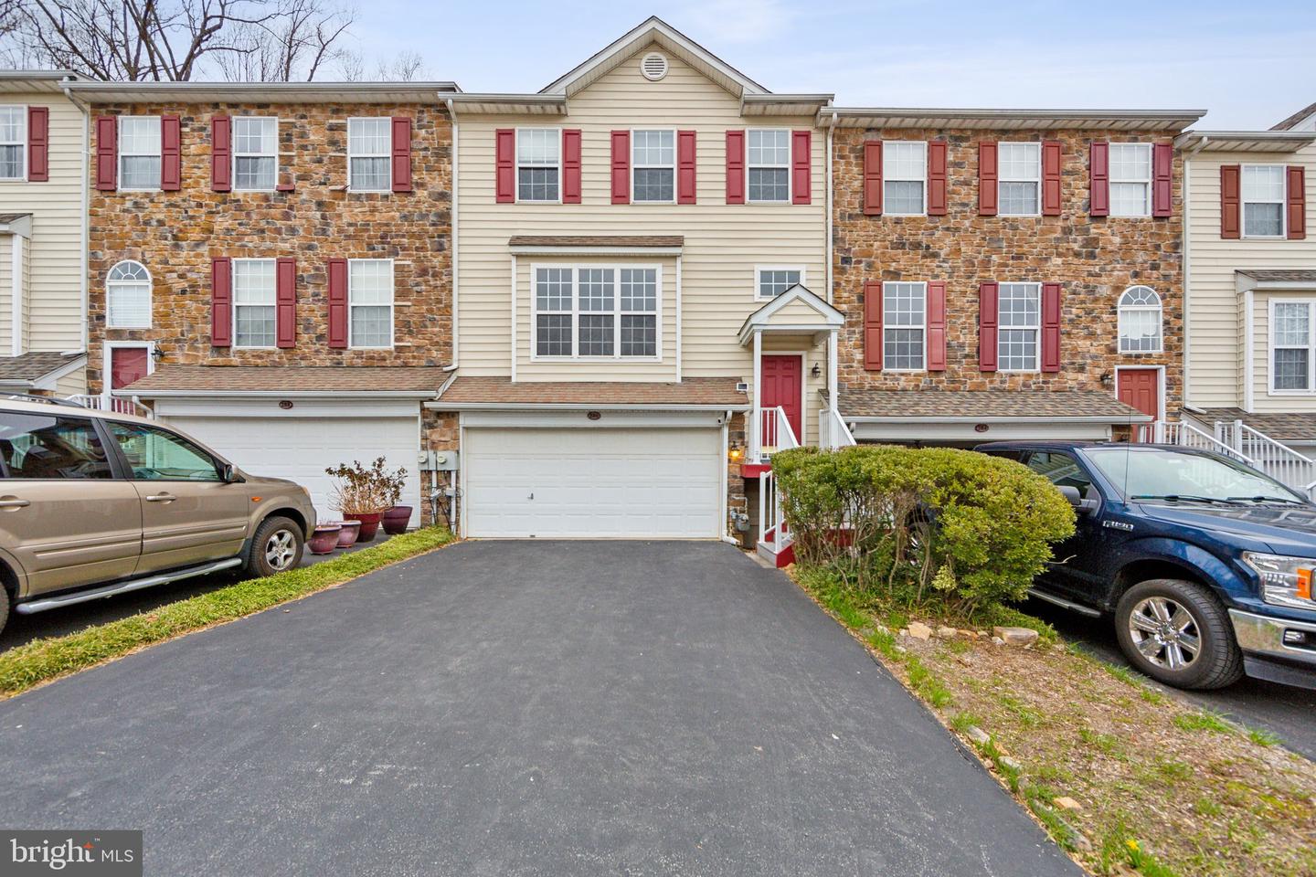 286 Yorktown Court, Malvern