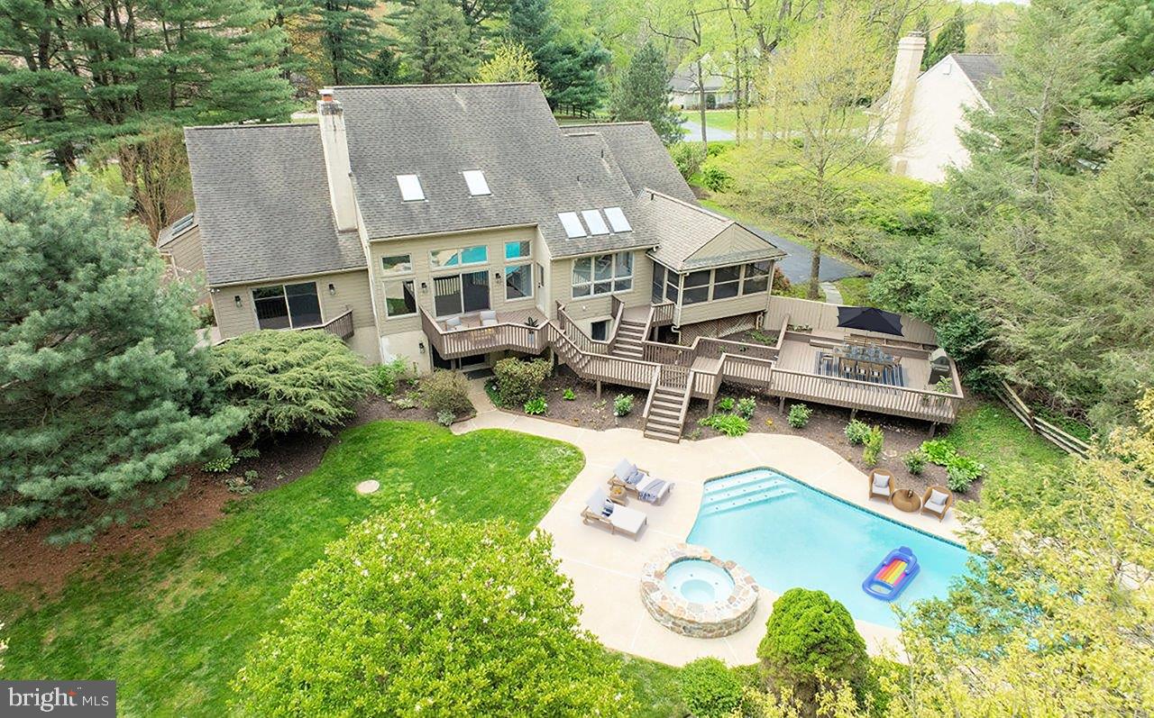 1685 Waterglen Drive, West Chester