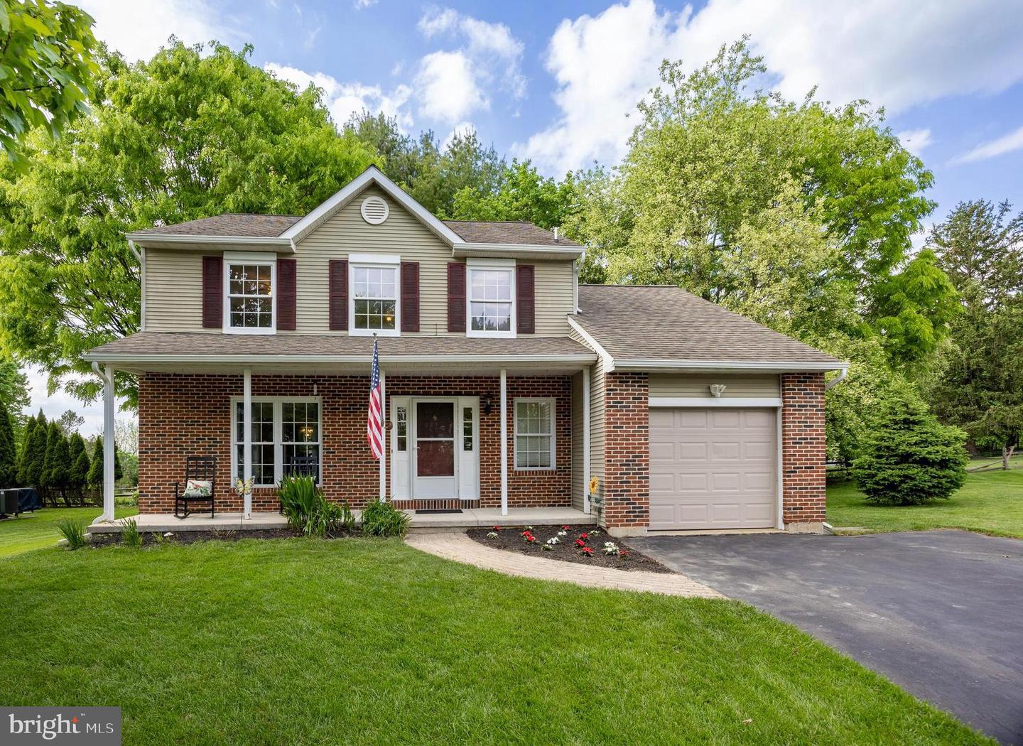 303 Misty Autumn Drive, Exton