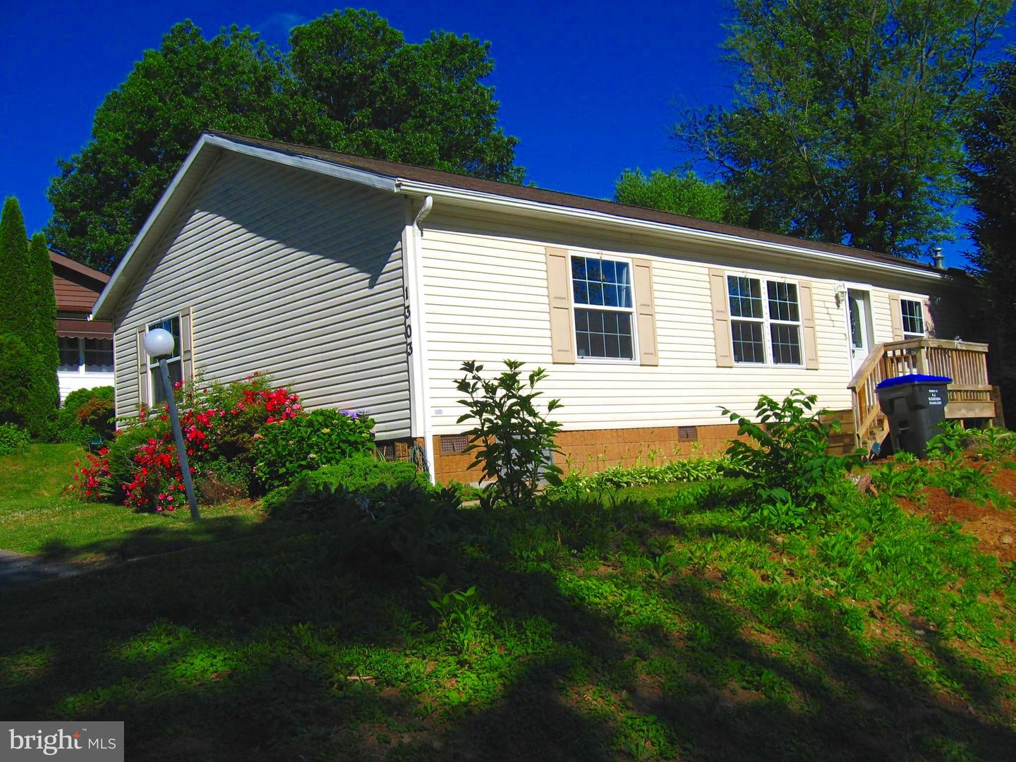 1303 Stayman Street, West Chester