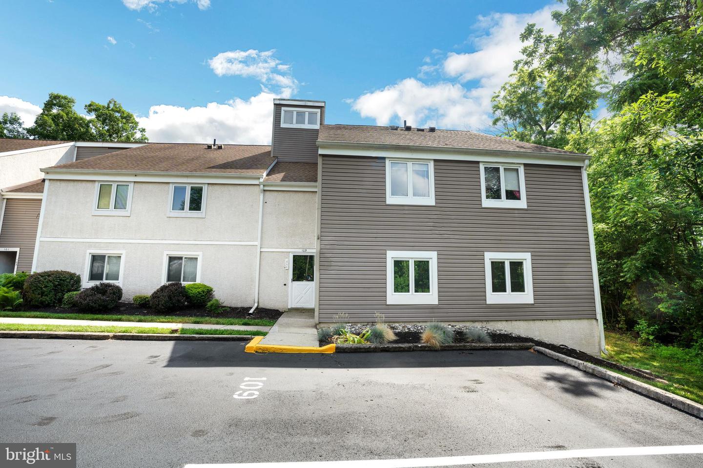 109 Harvest Lane, Phoenixville