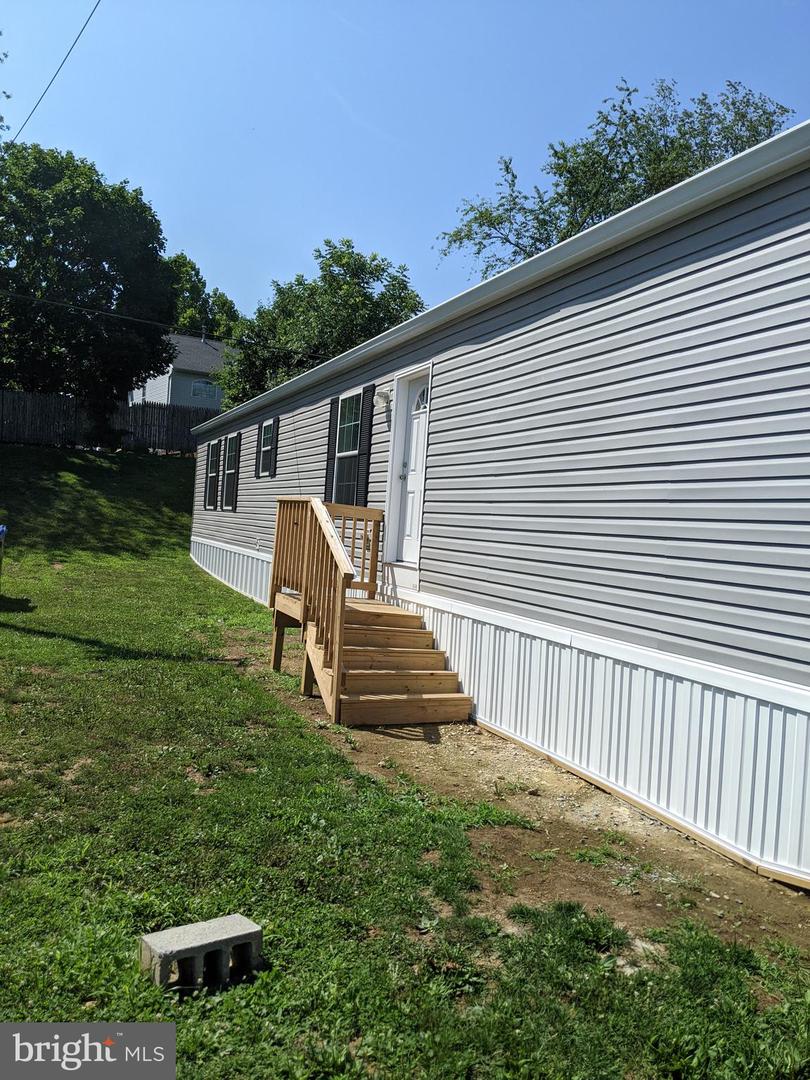 19 Glouster Court, Coatesville