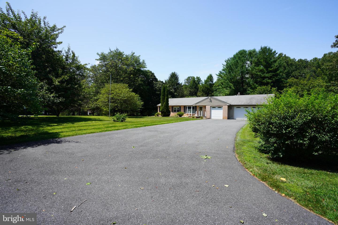 8 Butternut Lane, West Grove