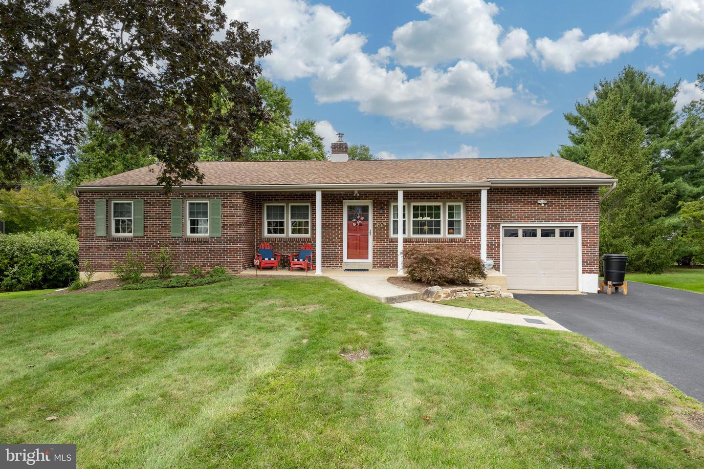 107 Lori Circle, Exton