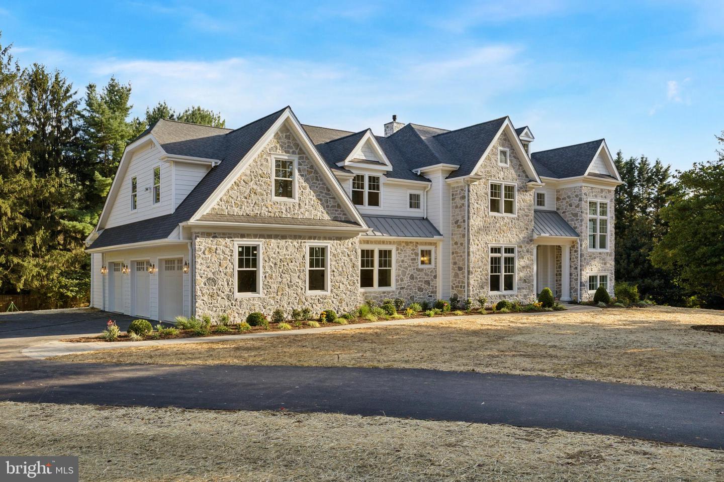 2205 Buttonwood Road, Berwyn