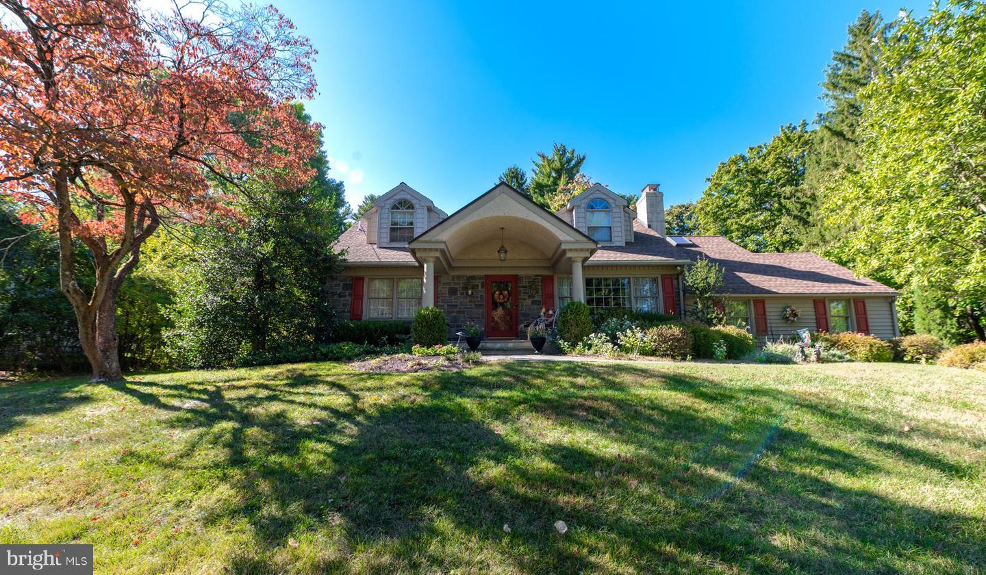 354 Margo Lane, Berwyn