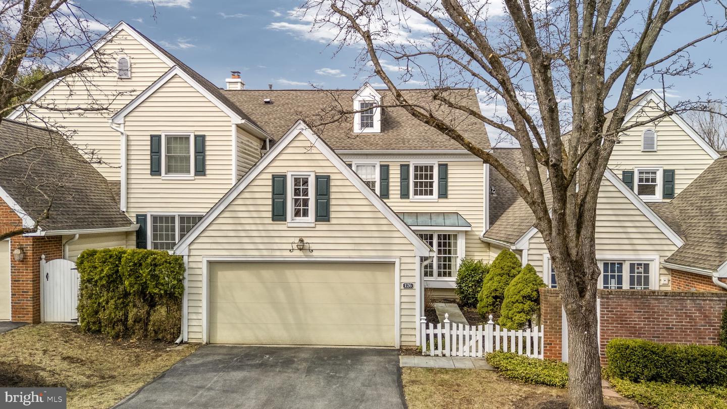 126 Carters Grove Lane, Malvern
