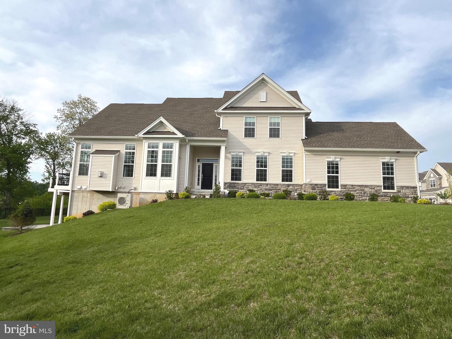 466 Reid Way, West Chester
