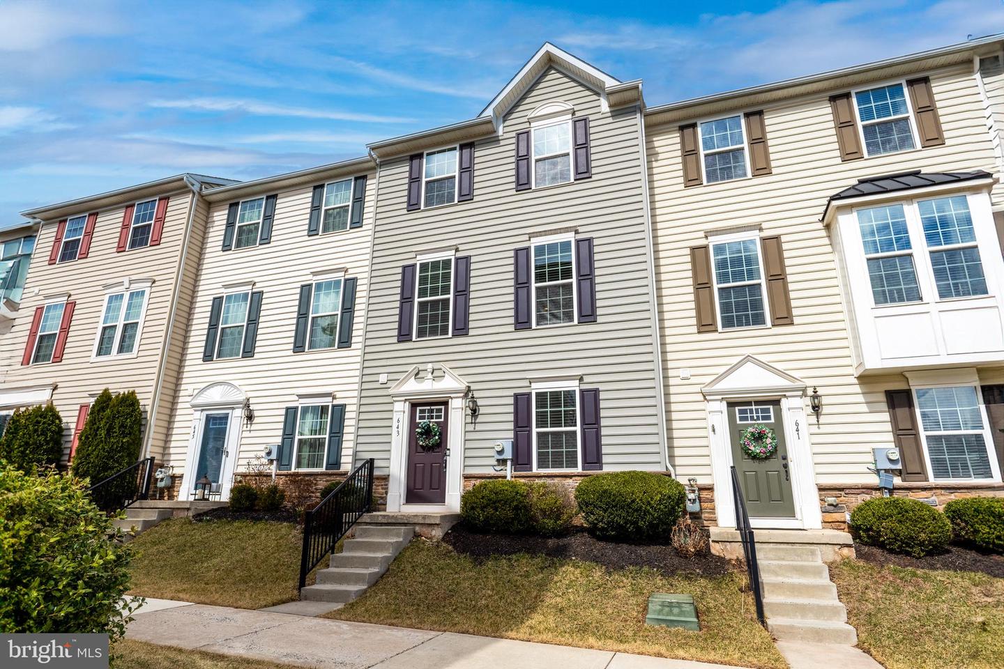 643 Washington Square, Spring City