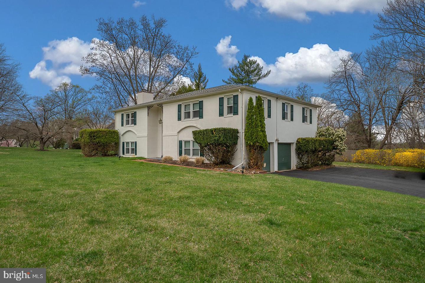 104 Beacon Drive E, Phoenixville