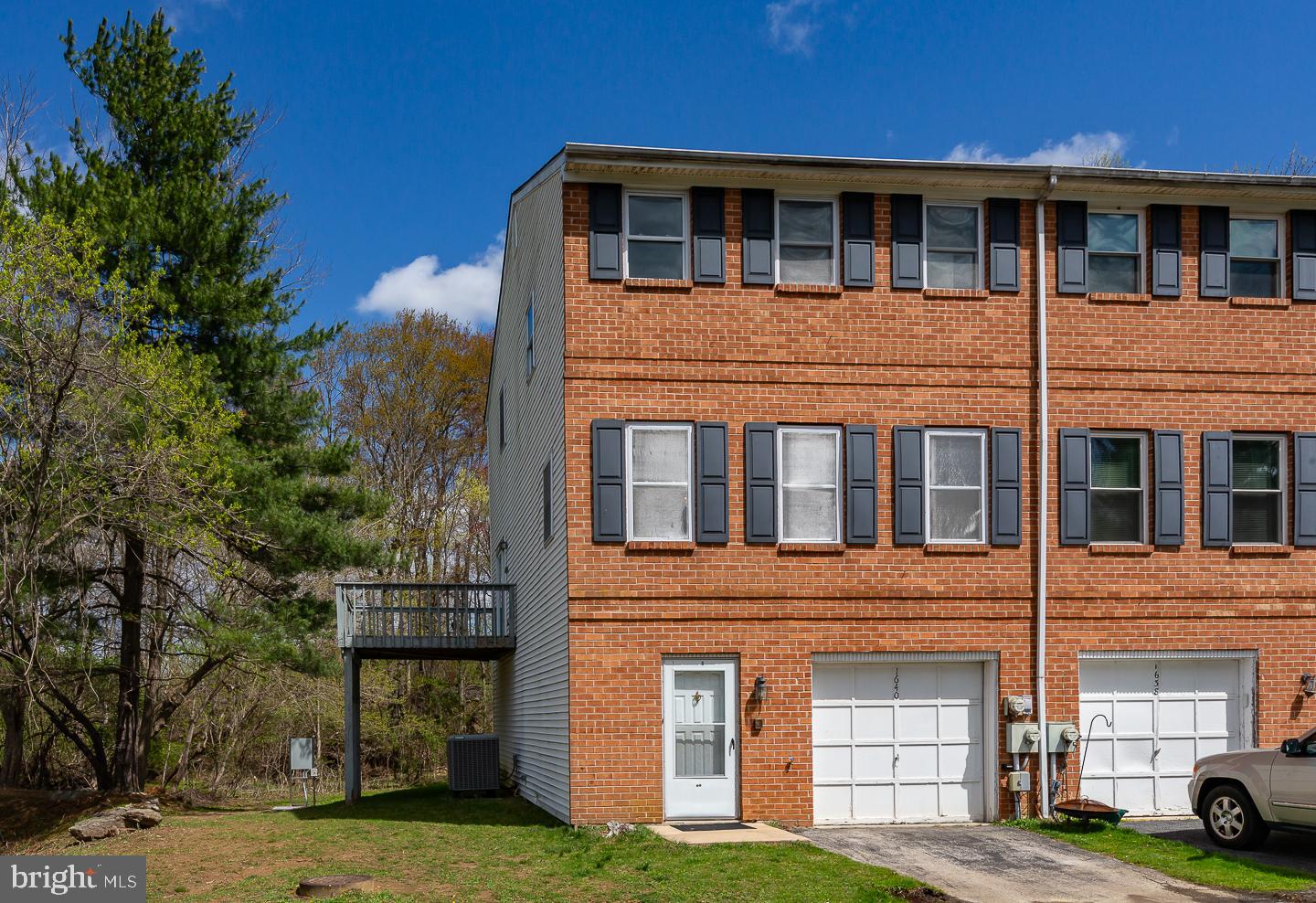 1640 S Coventry Lane, West Chester