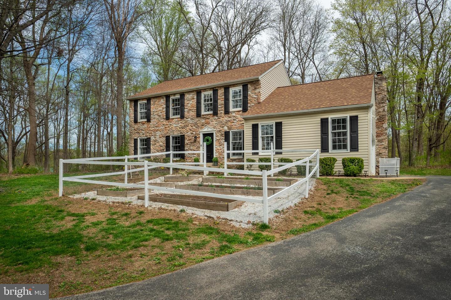 10 N Wertz Lane, Glenmoore