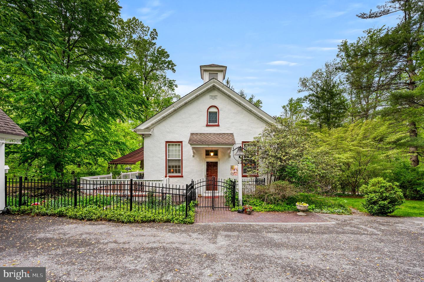 40 Indian Run Road, Glenmoore