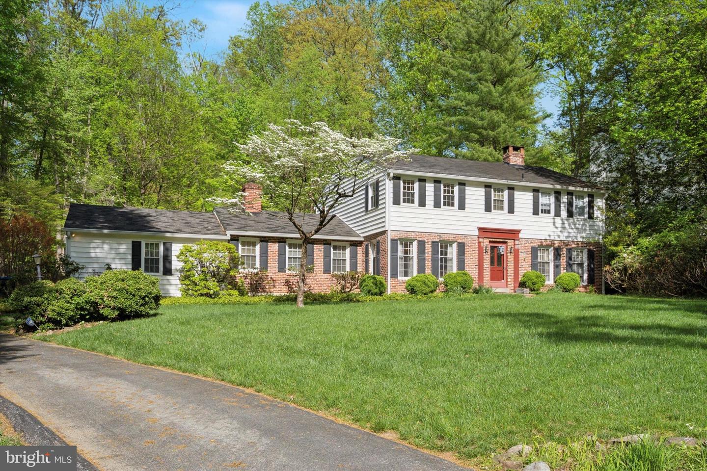 597 Tanglewood Lane, Devon