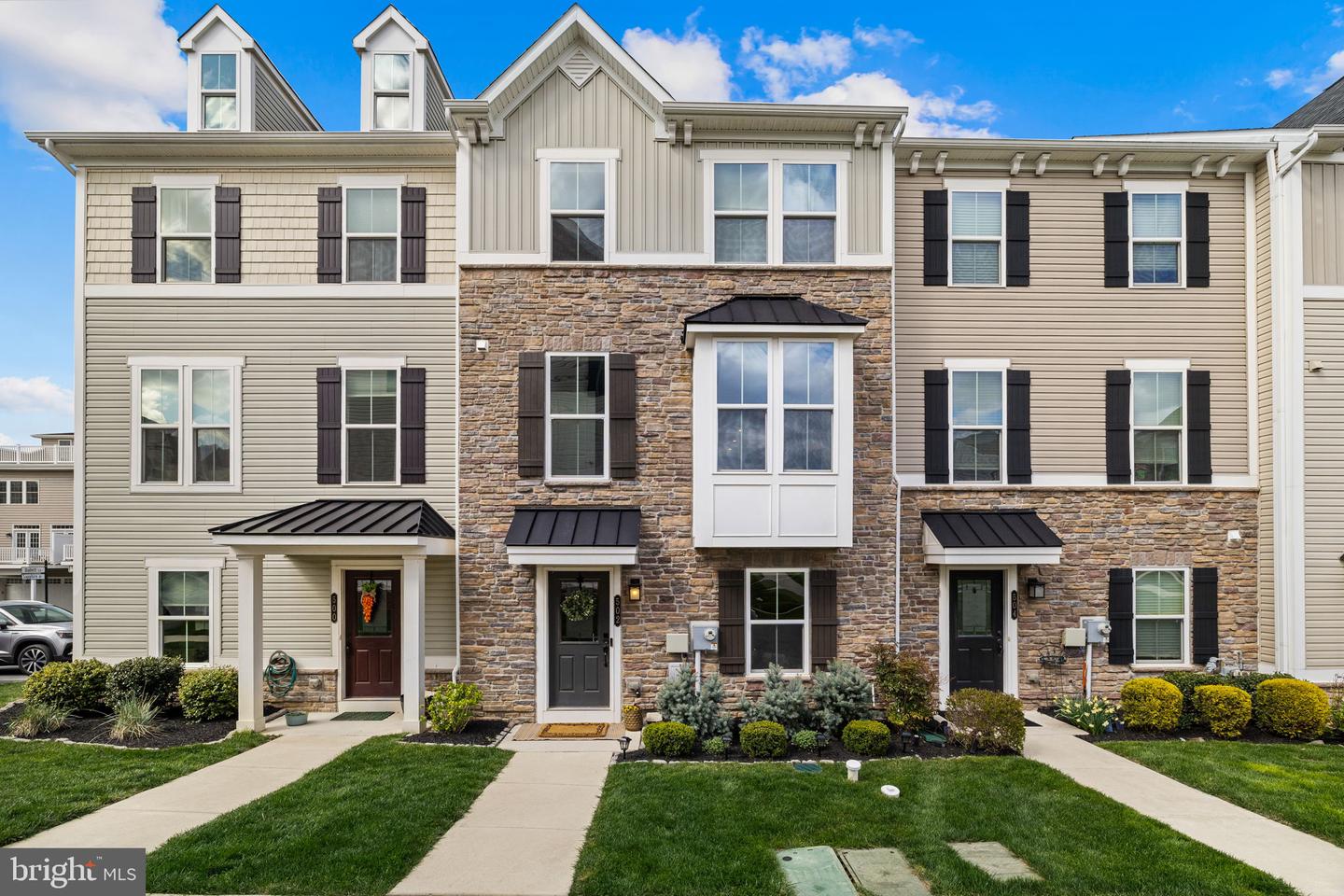 502 Sapphire Drive, Malvern
