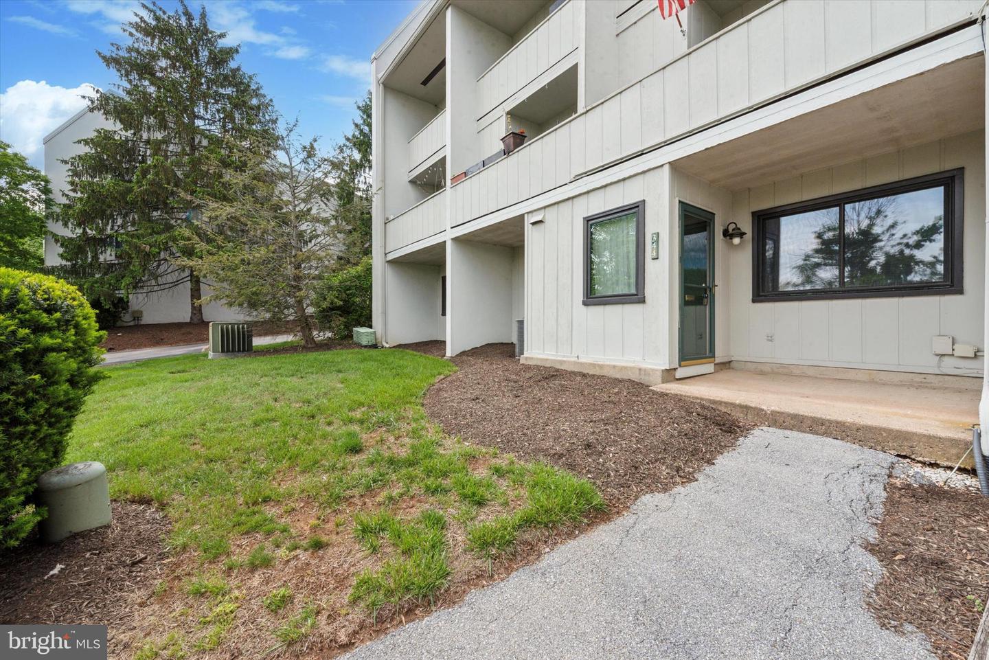 344 Summit House #344, West Chester