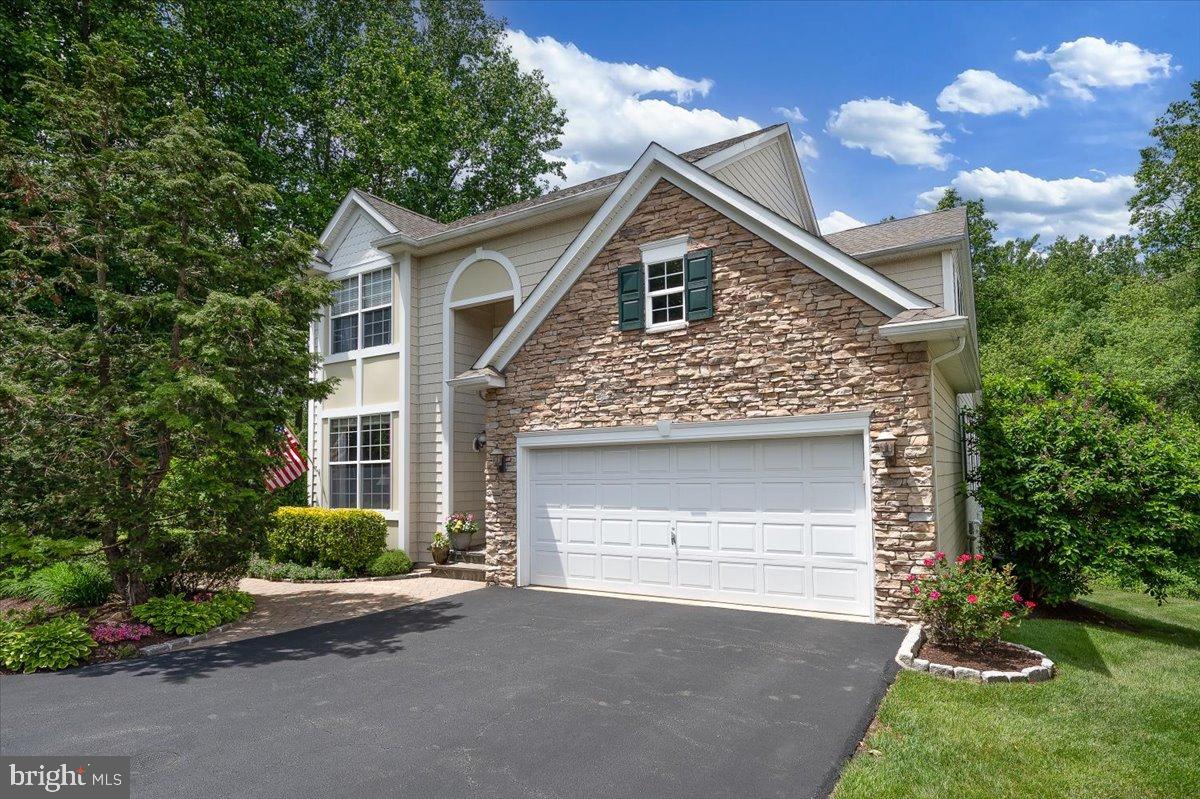 111 Brookline Court, Avondale