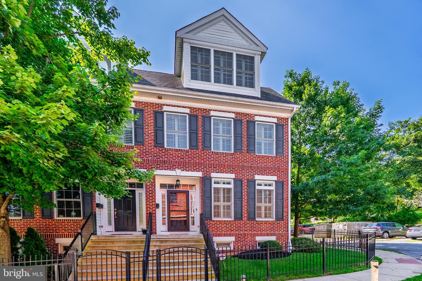 98 Spruce Alley, West Chester