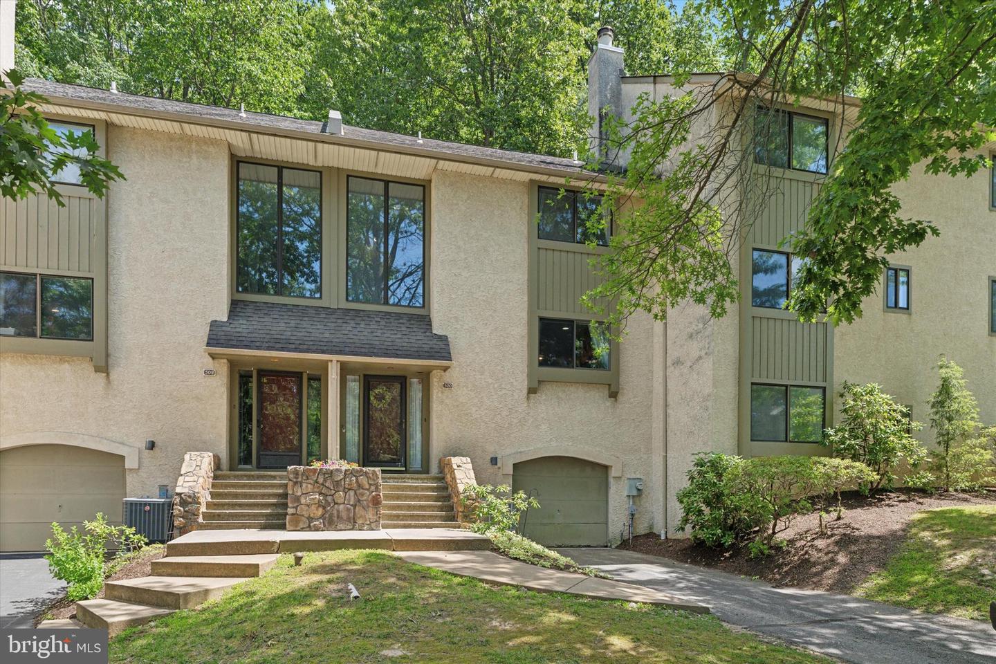 500 Lynetree Drive #1-C, West Chester