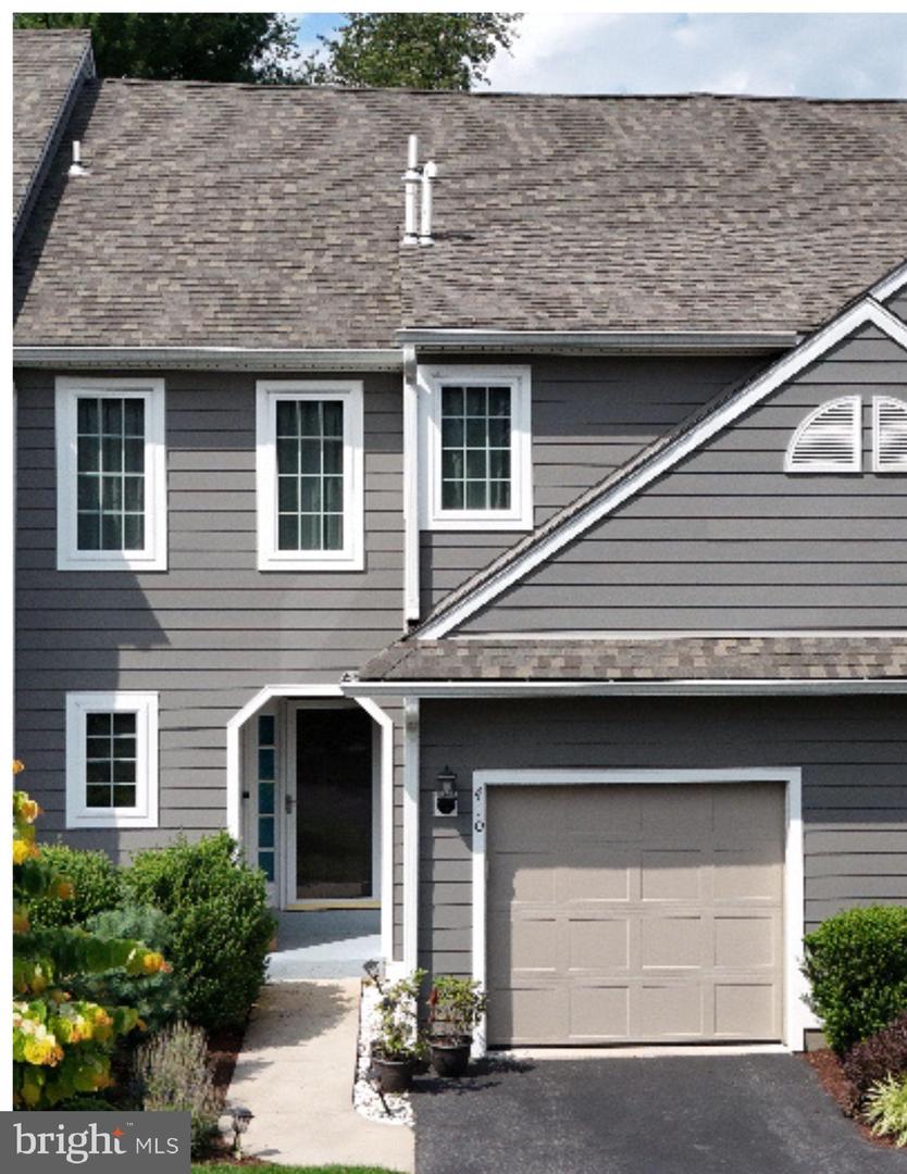 410 W Village Lane, Chadds Ford
