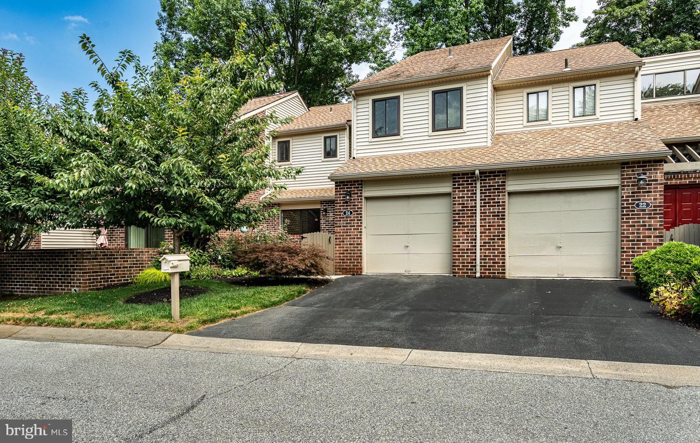 24 Scott Court, Chesterbrook