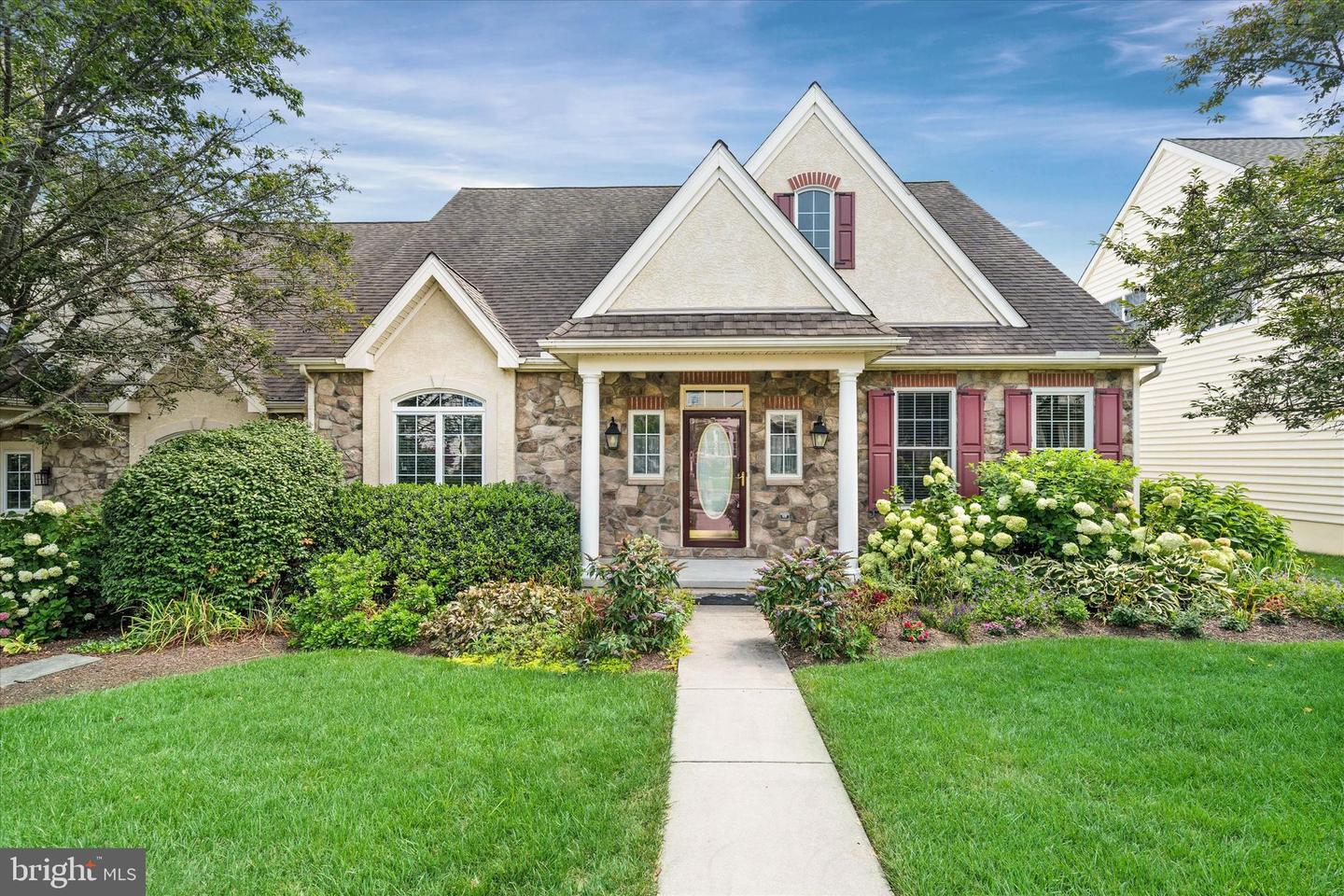 204 Brittany Drive, Avondale