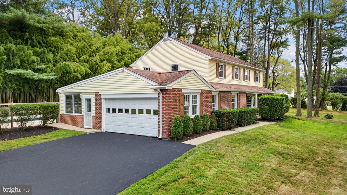 1075 Westwood Drive, West Chester
