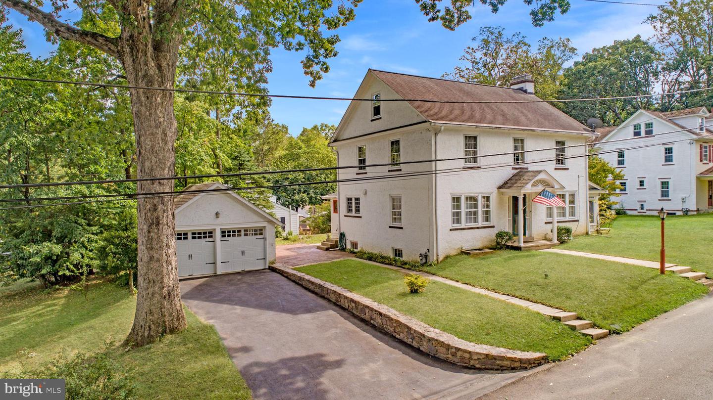 524 Woodside Avenue, Berwyn