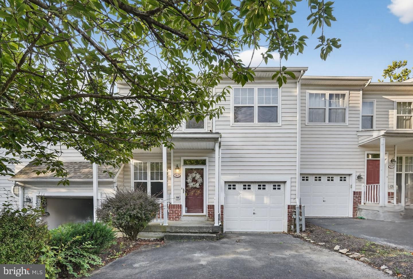103 Elizabeth Court, Malvern