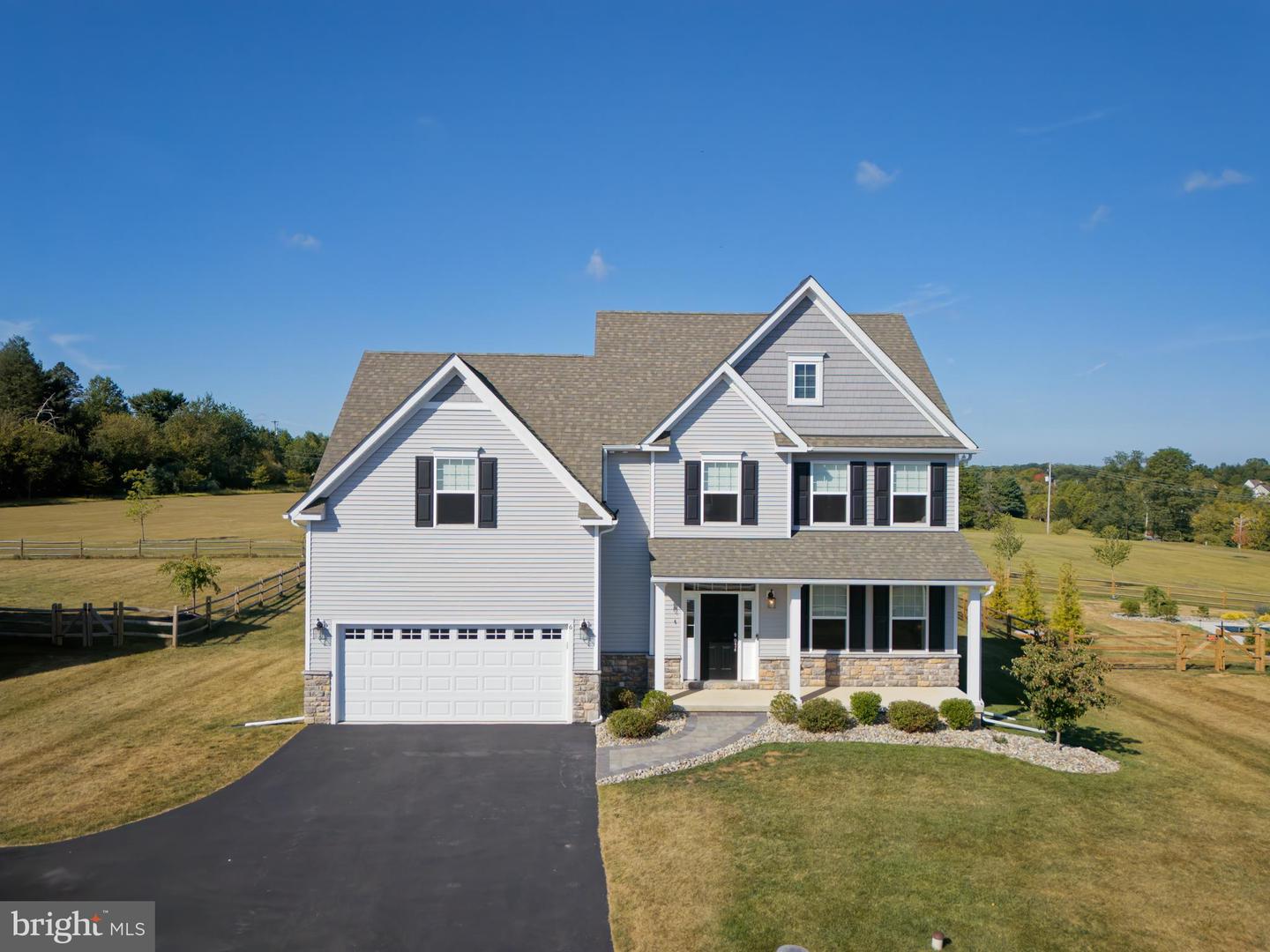 6 Vinebury Lane, East Fallowfield Township