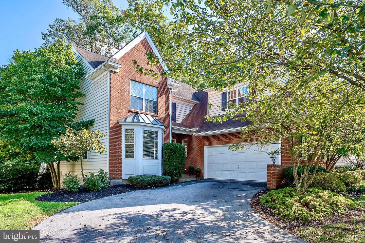 5 Shady Brook Lane, Malvern