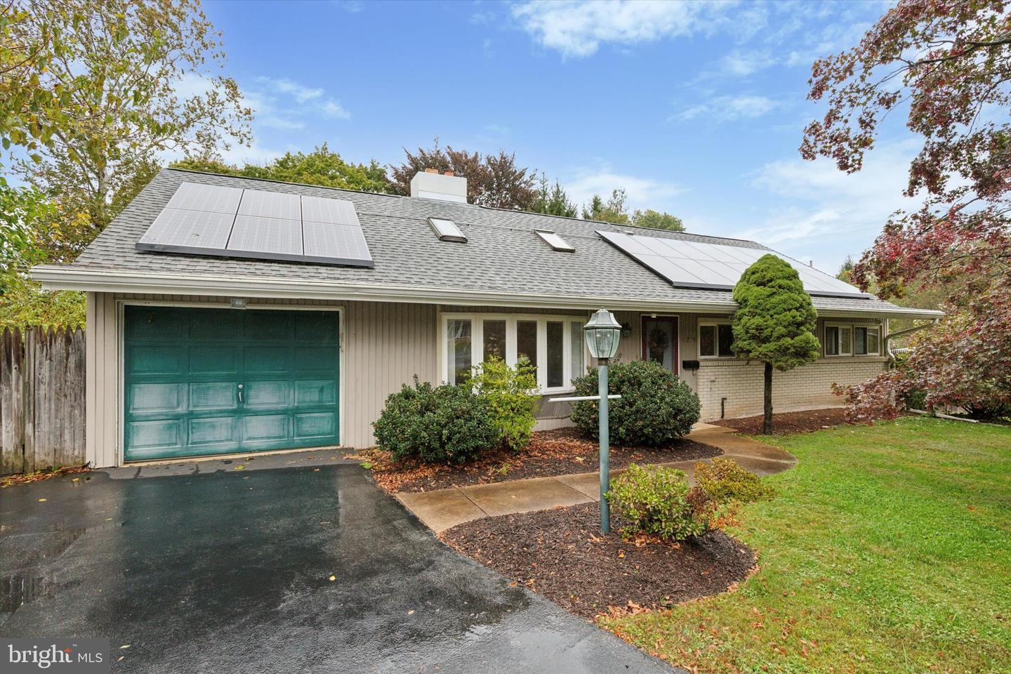 1209 Thistlewood Lane, West Chester