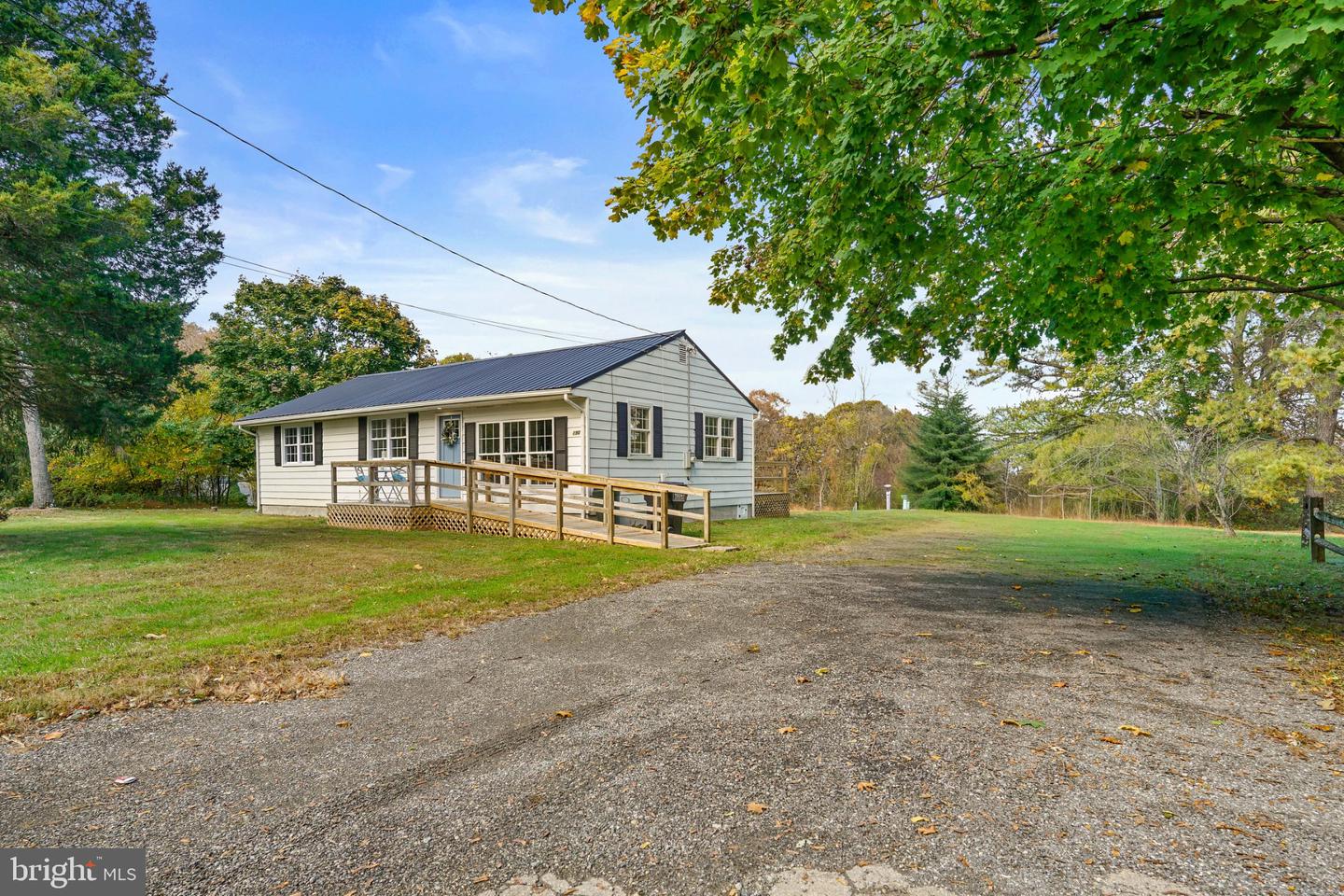 190 W Ridge Road, Nottingham