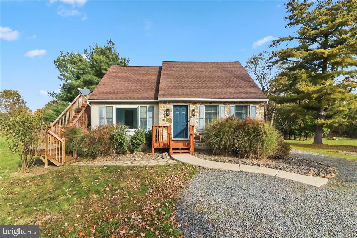 52 W Main Street, Elverson