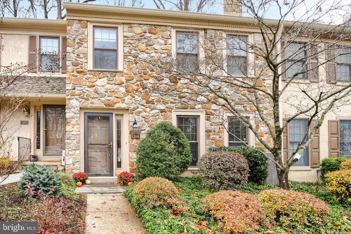 1304 Weatherstone Drive #1304, Paoli