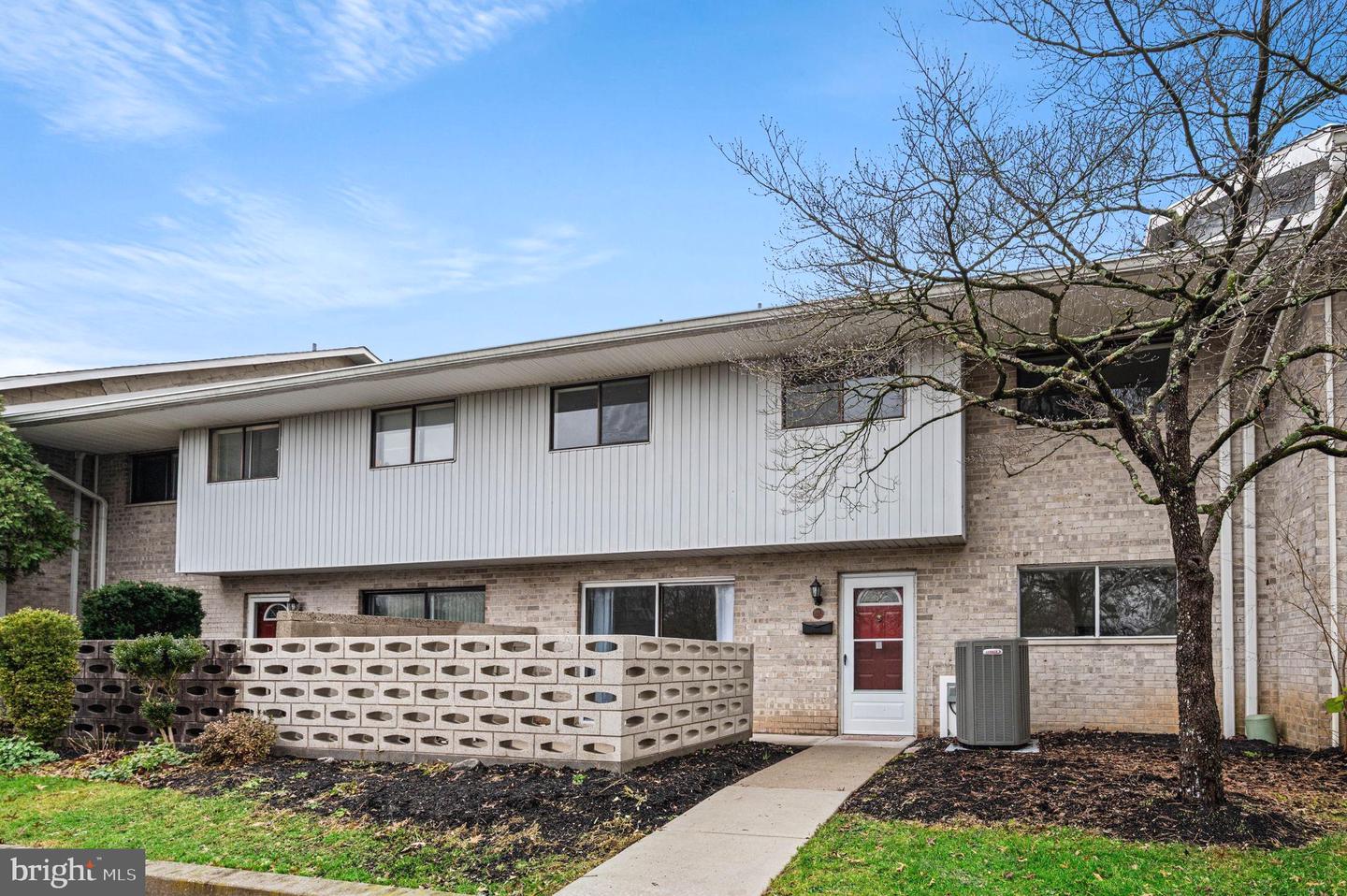 1518 Manley Road #b20, West Chester