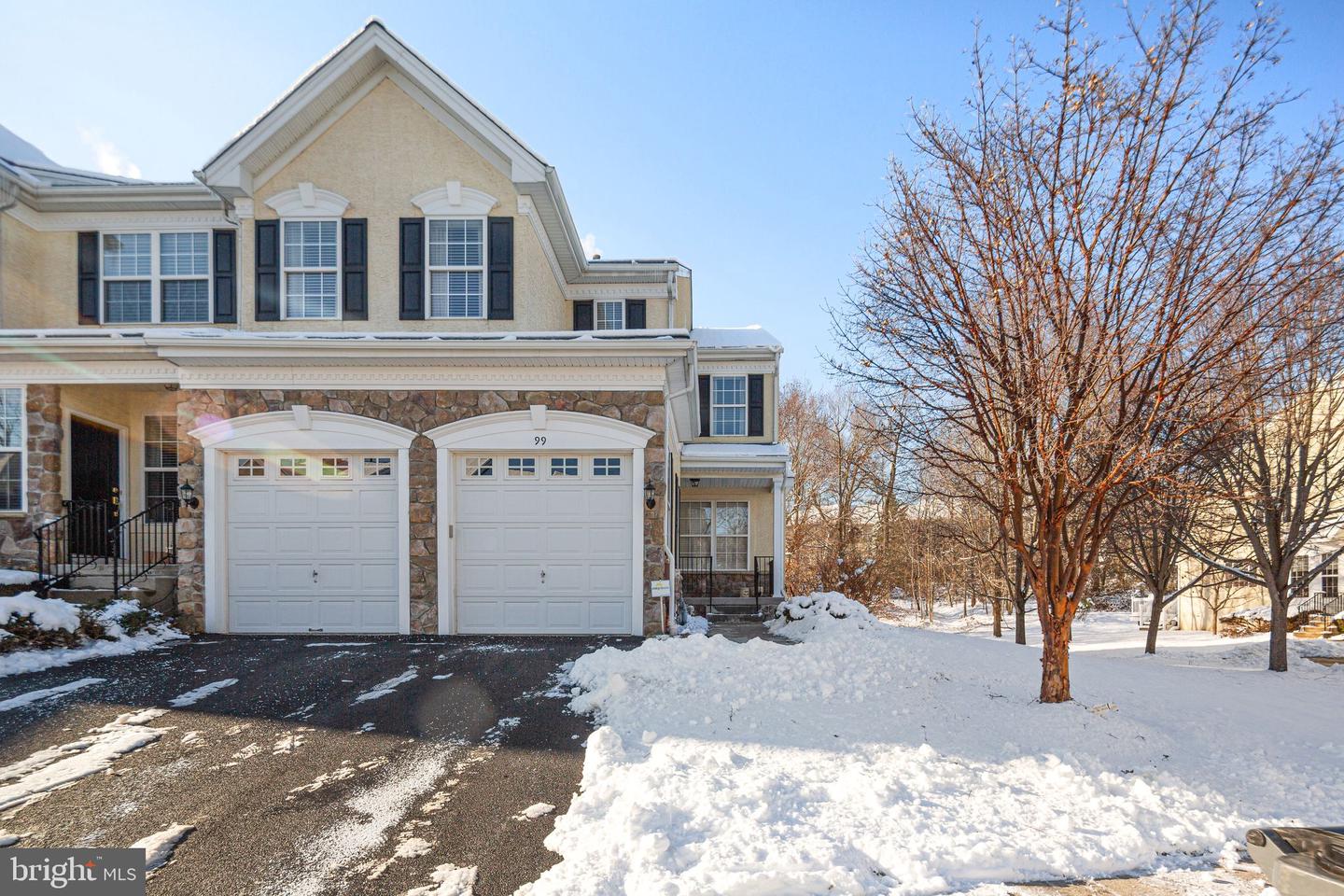 99 Longview Lane, Newtown Square