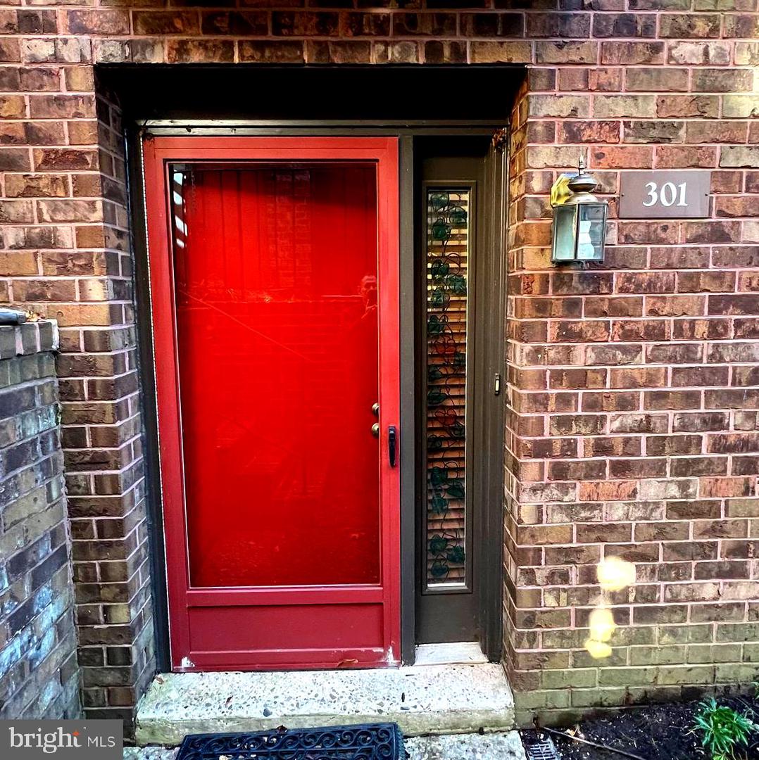 301 Mountainview Drive #301, Chesterbrook