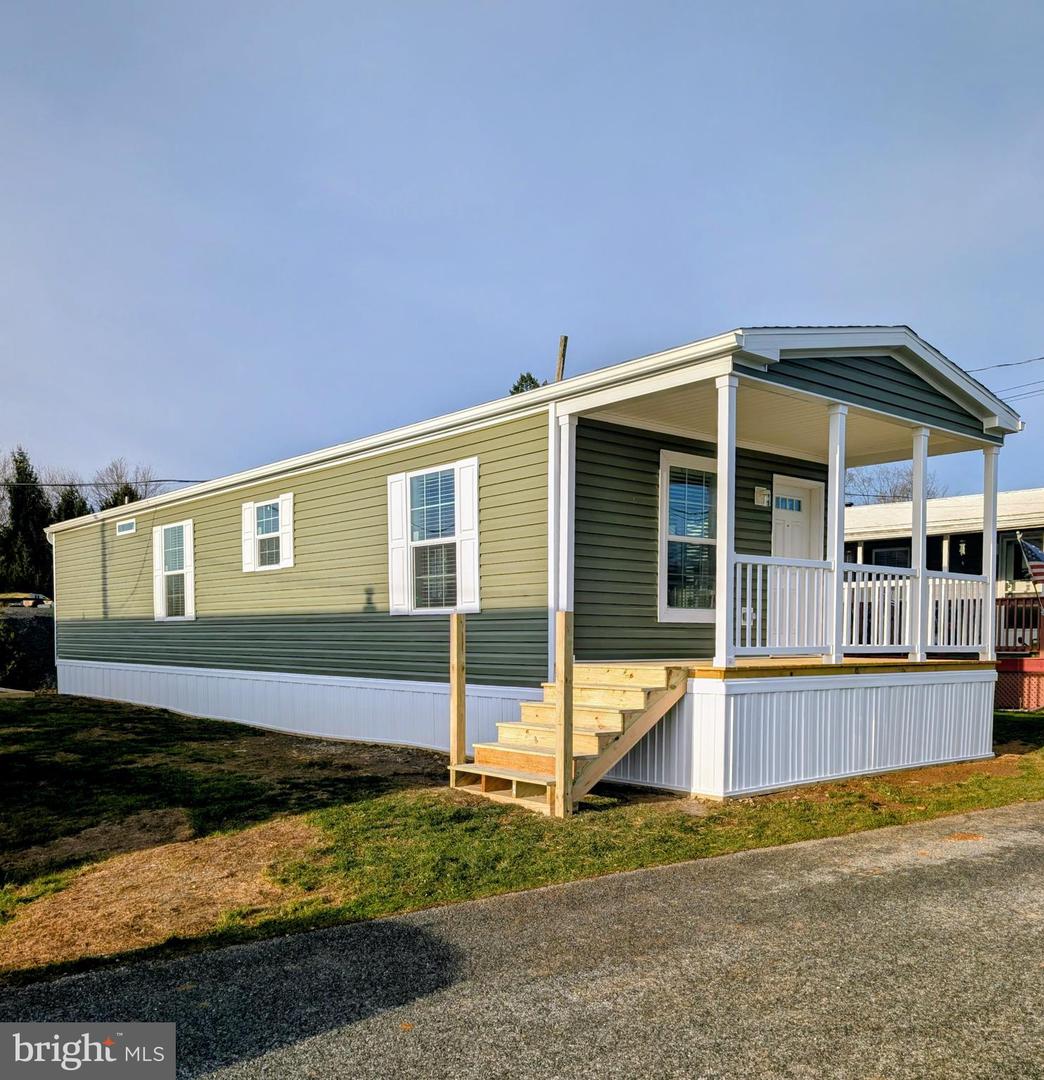 16 Abbey Road, Coatesville