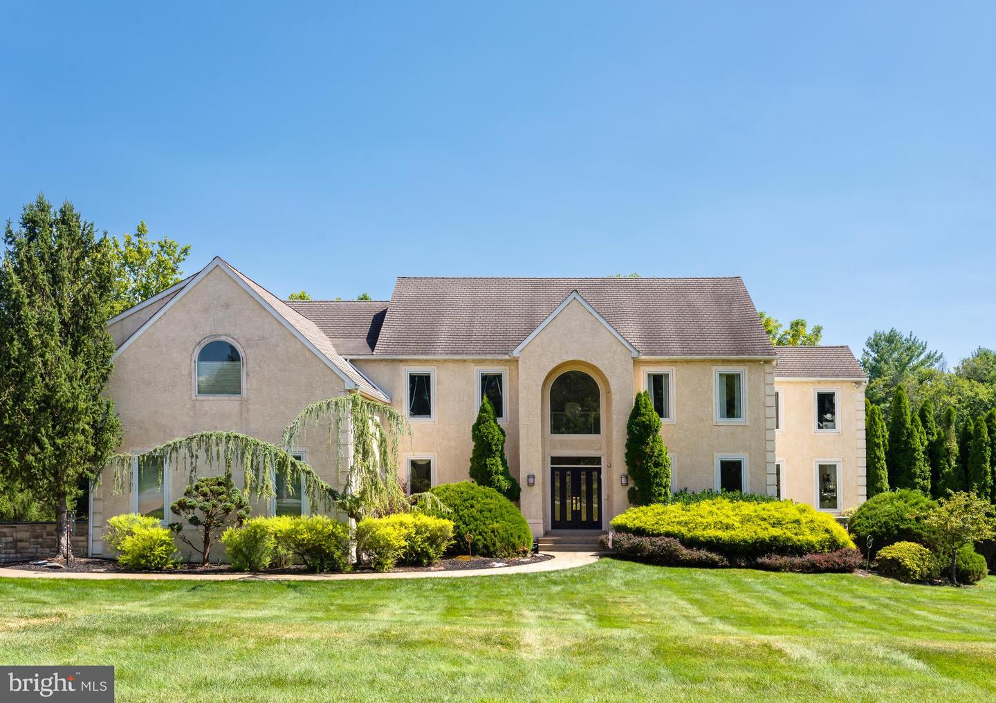 1015 S Wisteria Drive, Malvern