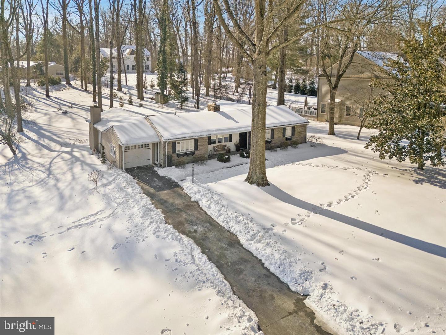 211 Deepdale Road, Wayne