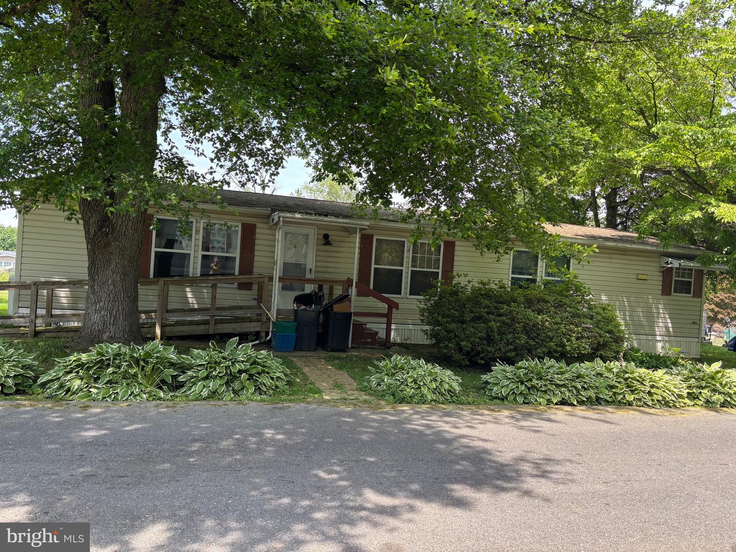 109 Azalea Circle