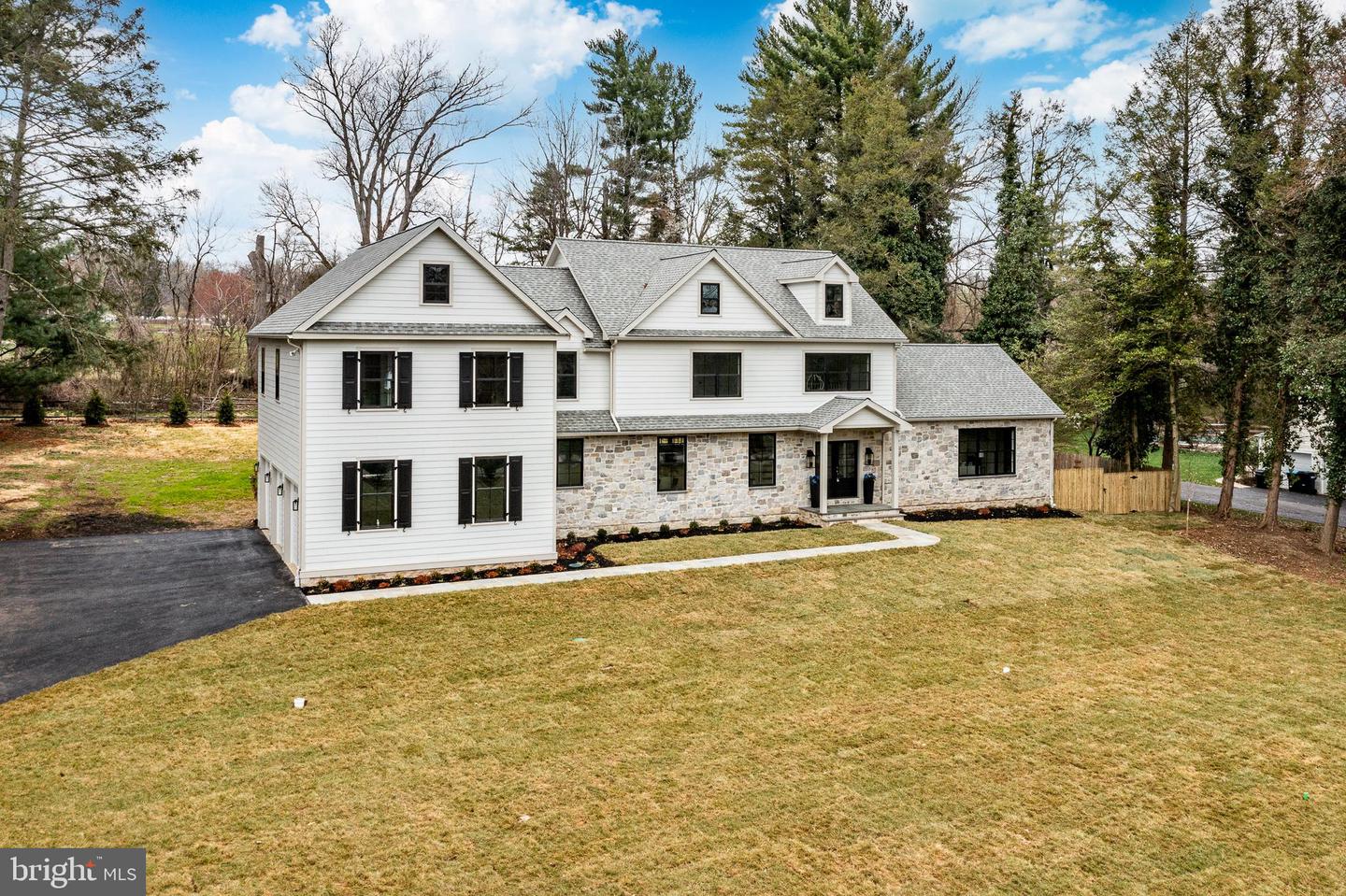 1427 Sugartown Road, Berwyn